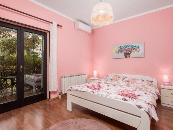 Camelia & Martina apartments : photo 8 de la chambre appartement 2 chambres