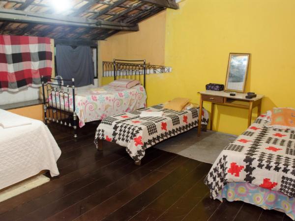 Hostel Torre Bahia-Familia : photo 10 de la chambre lit dans dortoir pour femmes de 10 lits