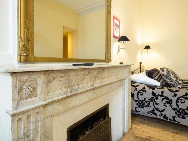 Hotel de La Paix : photo 2 de la chambre chambre familiale romantique