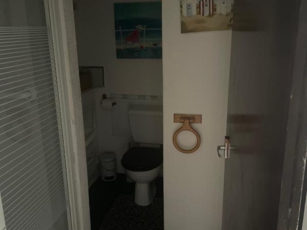 Sarnia holiday flats : photo 5 de la chambre studio - accessible aux personnes à mobilité réduite