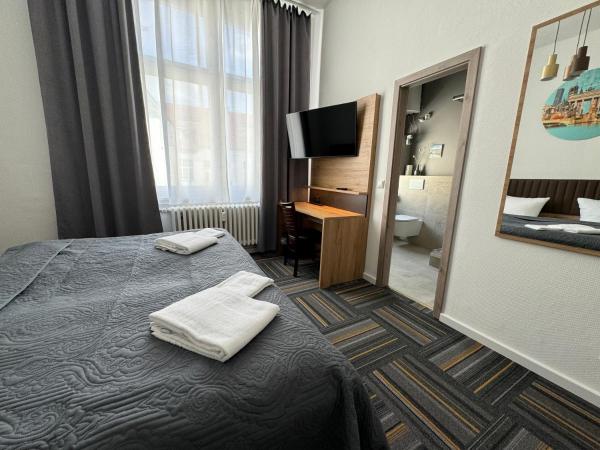 Hotel Bregenz : photo 4 de la chambre chambre double standard