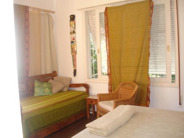 Zen Hostel Brasil : photo 3 de la chambre chambre quadruple avec balcon