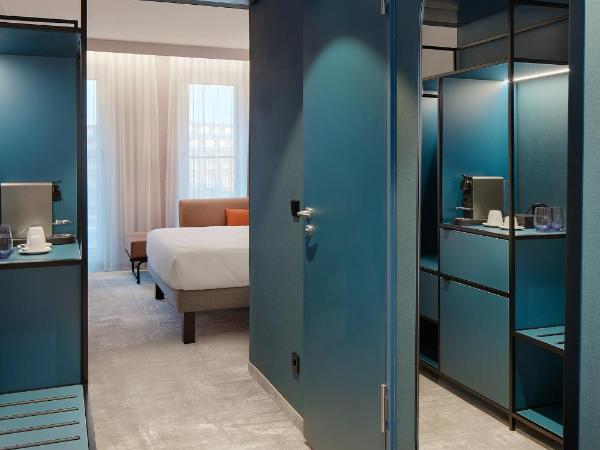 Novotel Hamburg Central Station : photo 7 de la chambre chambre double supérieure avec canapé-lit