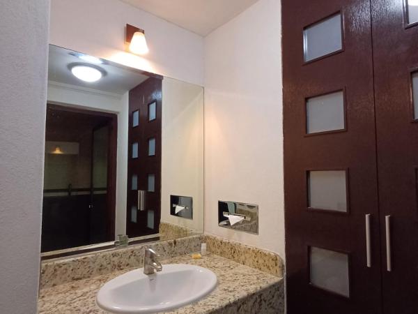 Sleep Inn Puebla Centro Hist rico : photo 10 de la chambre king room with no view - non smoking/interior corridor