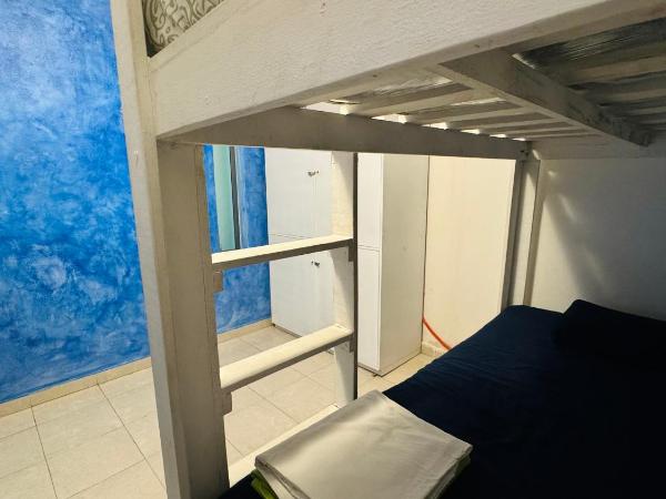 La Luz Hostal Cancun : photo 6 de la chambre lit dans dortoir mixte de 4 lits