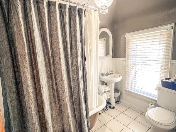 Off Broadway B & B : photo 7 de la chambre chambre double