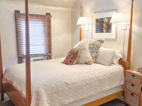 Off Broadway B & B : photo 1 de la chambre chambre double