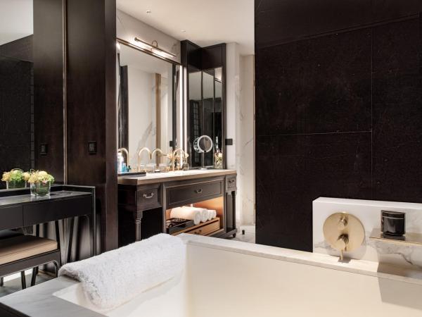 Suning Zhongshan Golf Resort : photo 1 de la chambre garden view king bed room with balcony