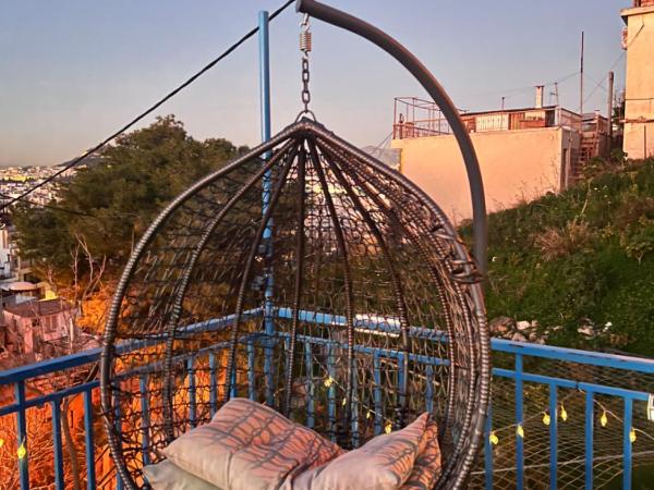 sky inn with great location wonderful Acropolis view in Neos kosmos : photo 6 de la chambre chambre double