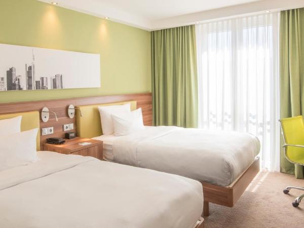 Hampton By Hilton Munich City West : photo 4 de la chambre chambre lits jumeaux - non-fumeurs