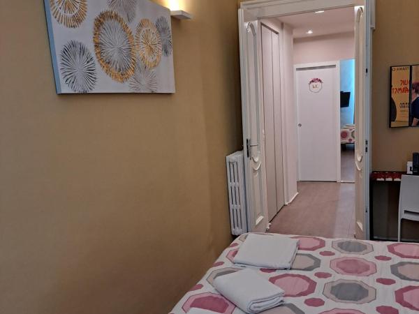 Loca : photo 7 de la chambre chambre double ou lits jumeaux avec salle de bains privative