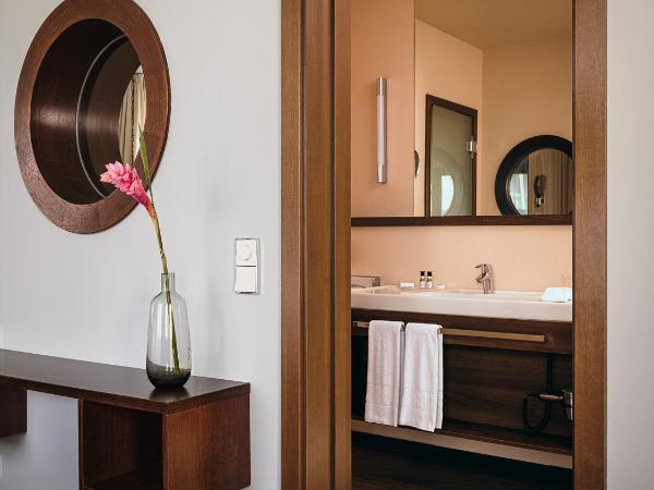 ABION Villa Suites : photo 4 de la chambre chambre double exécutive