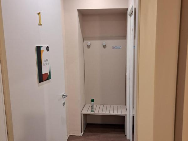 Loca : photo 10 de la chambre chambre double ou lits jumeaux avec salle de bains privative