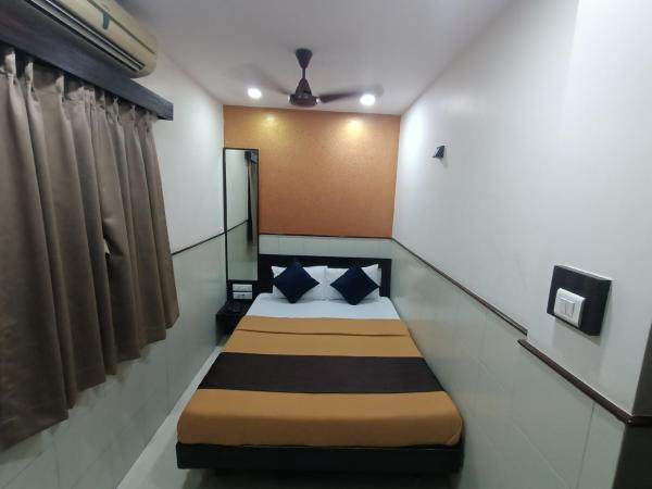 Hotel Triton - Near US Embassy : photo 8 de la chambre chambre simple standard