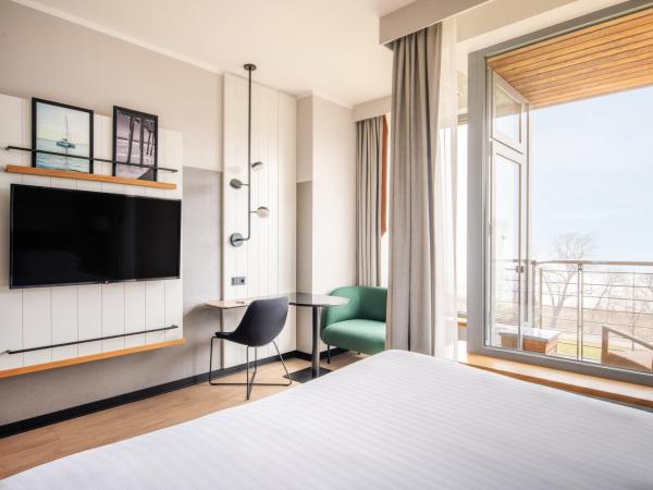 Sopot Marriott Resort & Spa : photo 3 de la chambre chambre lit king-size standard avec balcon - vue sur mer