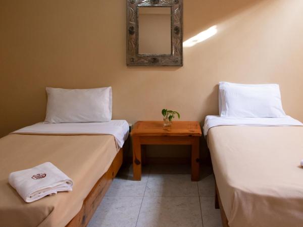 Suites Sevilla : photo 4 de la chambre chambre quadruple en duplex