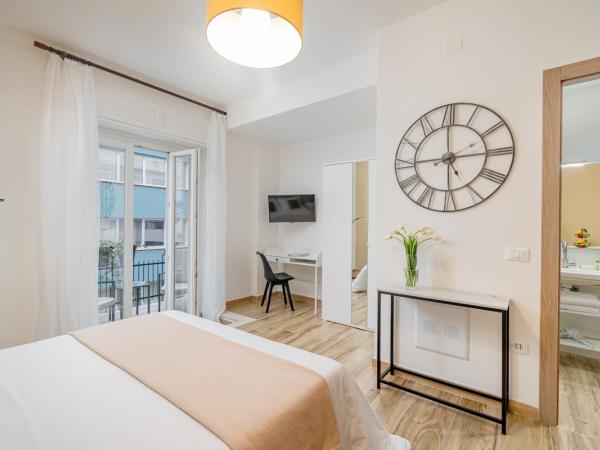 Residenze Asproni Serviced Apartments : photo 6 de la chambre studio avec balcon