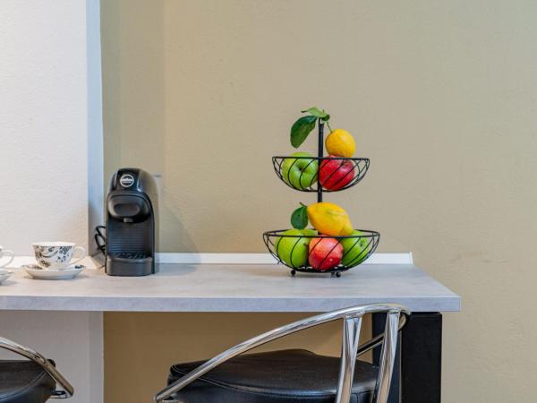 Residenze Asproni Serviced Apartments : photo 3 de la chambre studio avec balcon