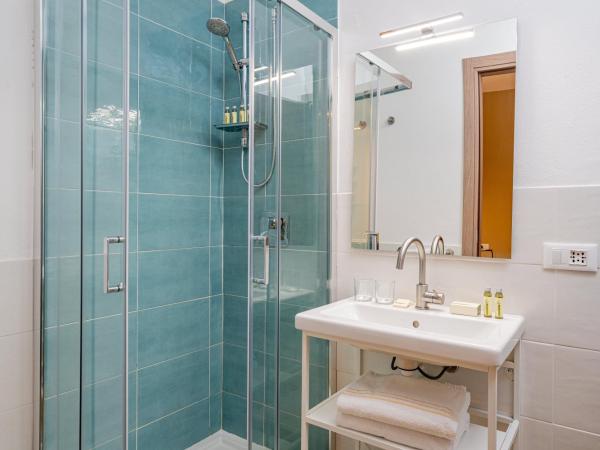 Residenze Asproni Serviced Apartments : photo 10 de la chambre studio avec balcon