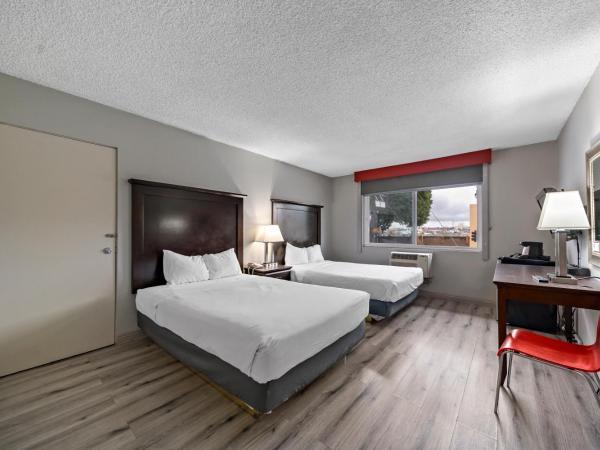Royal Pagoda Motel Dodger Stadium : photo 2 de la chambre chambre double avec 2 lits doubles
