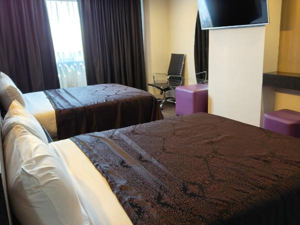 Hotel Max : photo 1 de la chambre chambre double avec 2 lits doubles