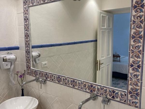 Villa Neptunus : photo 4 de la chambre chambre double ou lits jumeaux supérieure