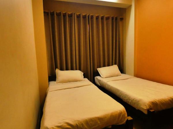 Paradise Guest House : photo 5 de la chambre chambre lits jumeaux avec salle de bains privative
