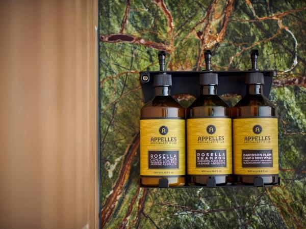 PARKROYAL COLLECTION Kuala Lumpur : photo 5 de la chambre hébergement lit king-size deluxe urbain