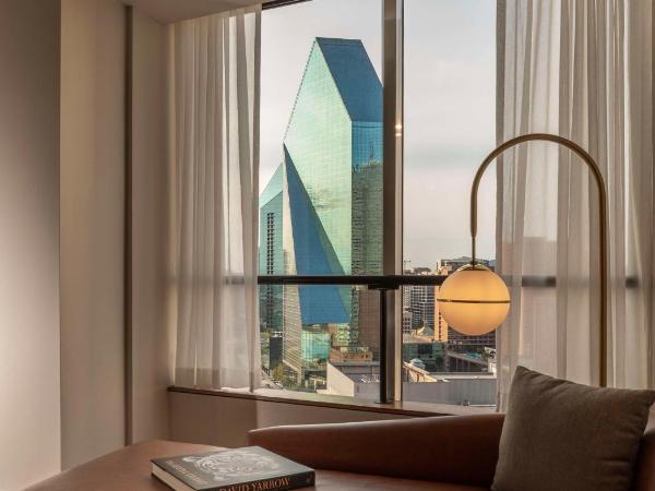 Thompson Dallas, by Hyatt : photo 1 de la chambre suite d'angle