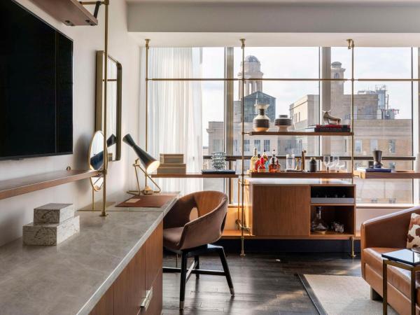 Thompson Dallas, by Hyatt : photo 1 de la chambre chambre lit king-size deluxe