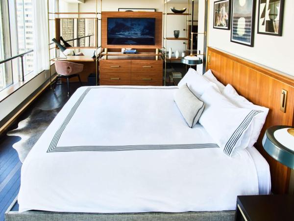 Thompson Dallas, by Hyatt : photo 1 de la chambre suite skyline