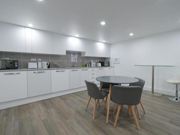 Charlotte Street Rooms by News Hotel : photo 6 de la chambre chambre double avec salle de bains privative