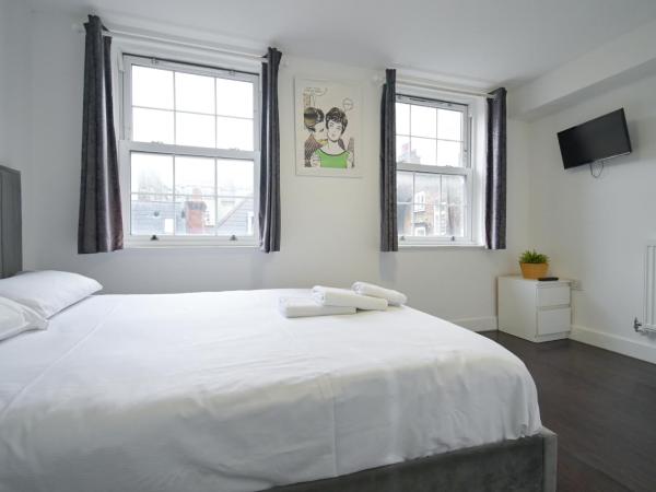 Charlotte Street Rooms by News Hotel : photo 7 de la chambre chambre double avec salle de bains privative