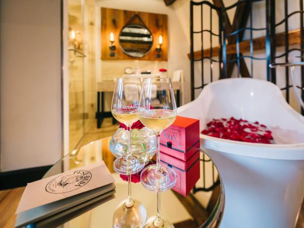 PEST-BUDA Design Hotel : photo 7 de la chambre suite junior avec terrasse