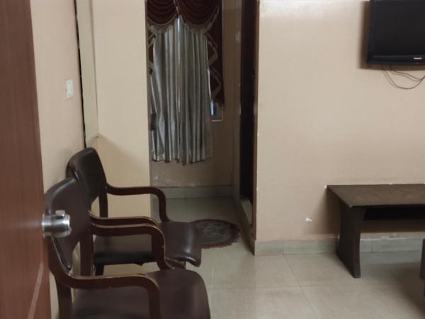 Suprahbat Hotel : photo 4 de la chambre chambre simple Économique