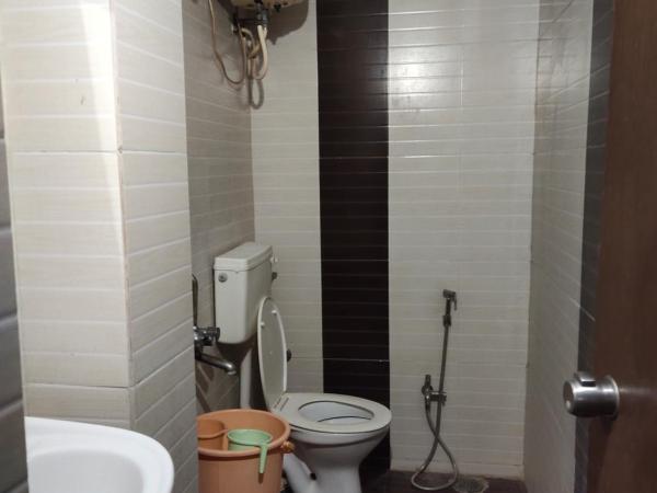 Suprahbat Hotel : photo 10 de la chambre chambre double Économique