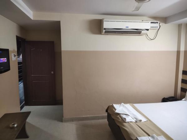 Suprahbat Hotel : photo 6 de la chambre chambre simple deluxe