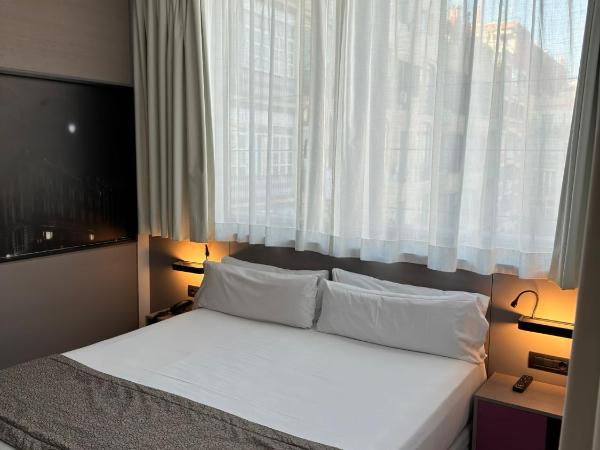 Negresco Princess 4* Sup : photo 7 de la chambre chambre double supérieure avec terrasse et jacuzzi