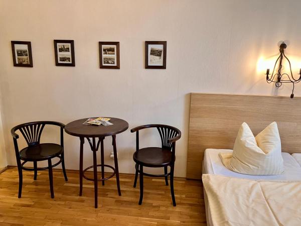 Pension Karnet : photo 2 de la chambre studio (3 adultes)