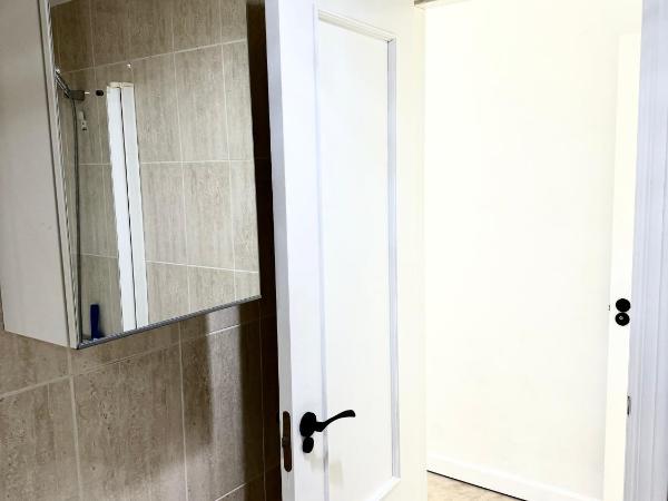 Alojamiento Bruckner : photo 2 de la chambre chambre double avec salle de bains privative