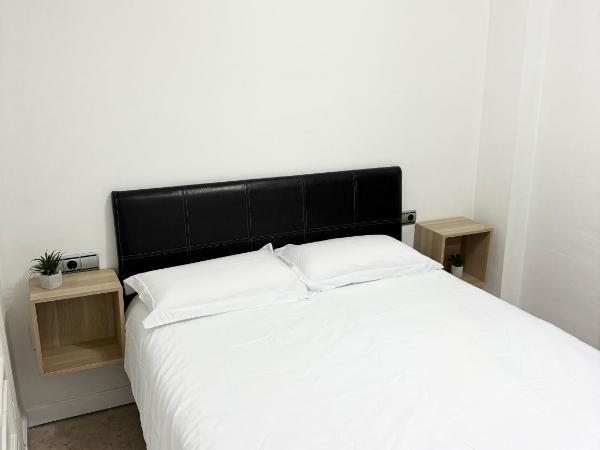 Alojamiento Bruckner : photo 8 de la chambre chambre double avec salle de bains privative