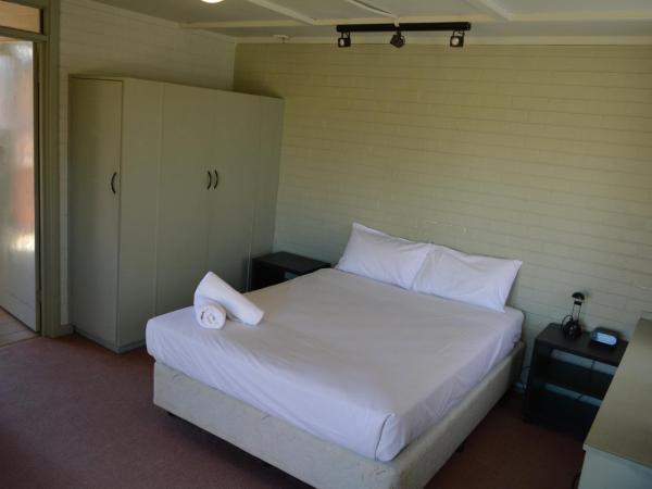 City Waters : photo 2 de la chambre chambre lit queen-size - vue sur fleuve