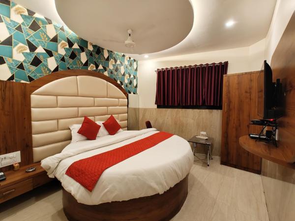 Hotel Dream Palace Residency - Near LBS Marg Kural West : photo 4 de la chambre suite