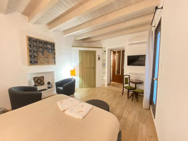 Allòft Palermo Rooms : photo 2 de la chambre chambre double avec salle de bains privative