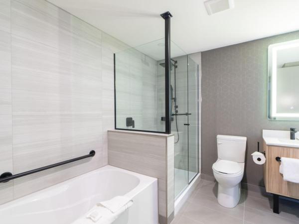 Sandman Signature Dartmouth Hotel & Suites : photo 6 de la chambre suite 1 lit king-size standard avec cuisine