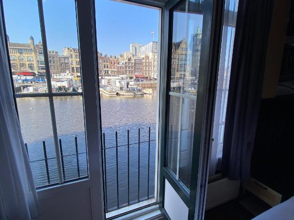 Hotel Old Quarter : photo 2 de la chambre chambre double ou lits jumeaux - vue sur canal