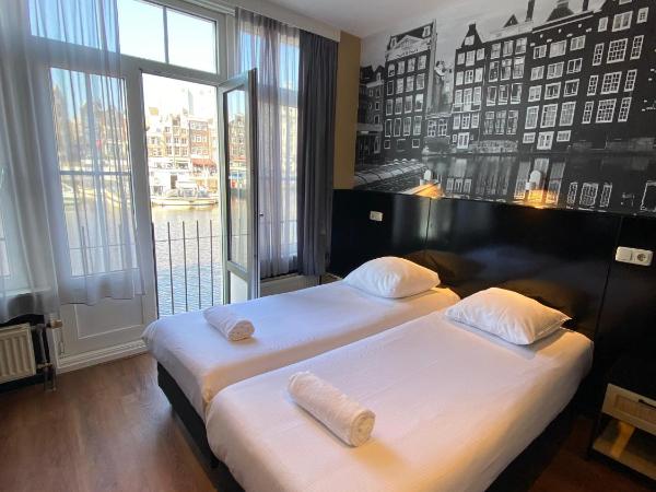Hotel Old Quarter : photo 1 de la chambre chambre double ou lits jumeaux - vue sur canal