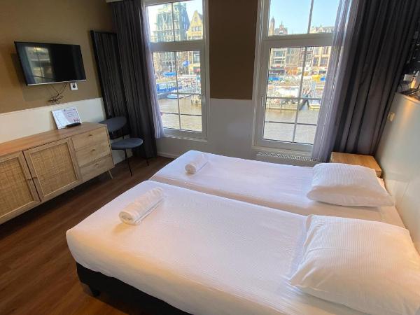Hotel Old Quarter : photo 8 de la chambre chambre double ou lits jumeaux - vue sur canal