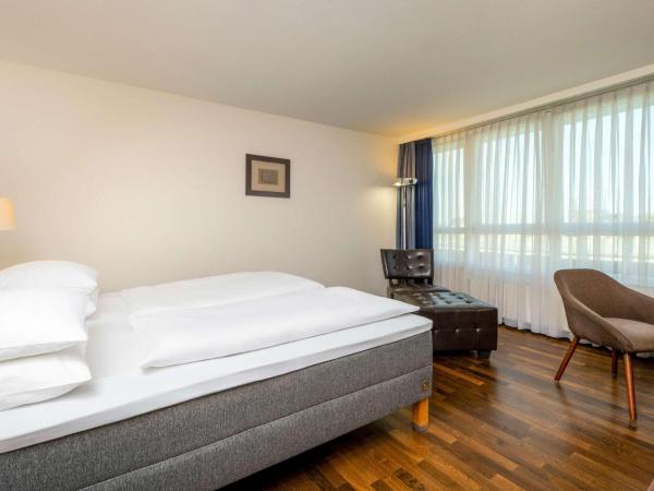 Mövenpick Hotel Nürnberg Airport : photo 2 de la chambre chambre lit king-size