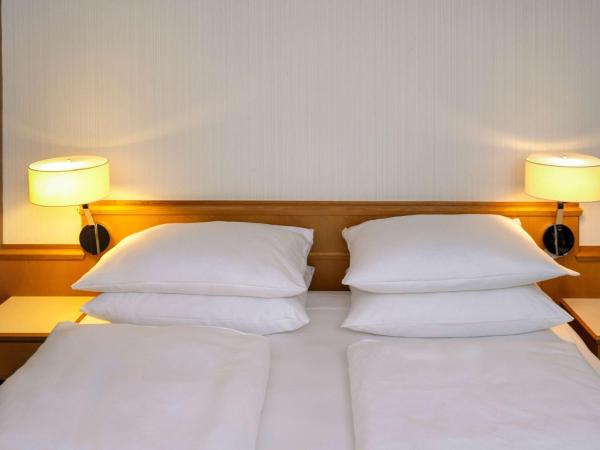 Mövenpick Hotel Nürnberg Airport : photo 4 de la chambre chambre lit king-size classique